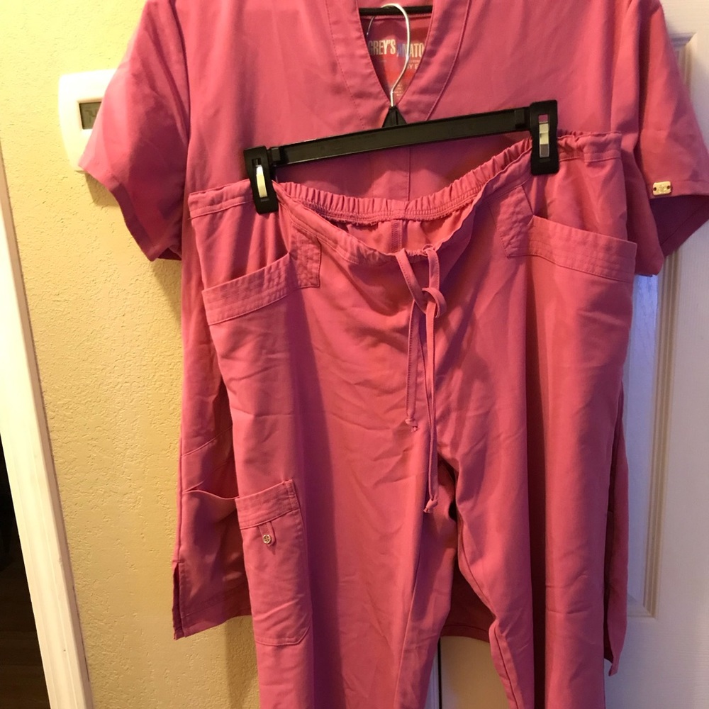 Greys anatomy scrubs
